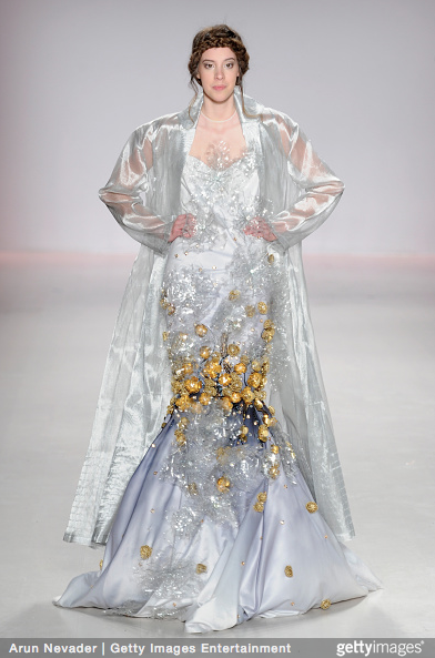 Tuyết Lan làm vedette trong show của Lý Quí Khánh tại New York Fashion Week 2015 20