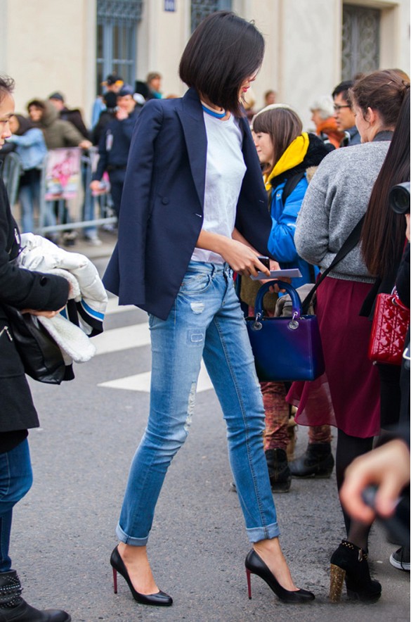 Mẹo thử đồ giúp bạn lựa được dáng quần jeans chuẩn với thân hình 11 Mẹo thử đồ giúp bạn lựa được dáng quần jeans chuẩn với thân hình 11