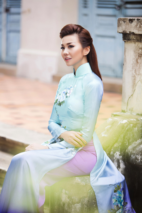 Sao Việt muôn màu muôn vẻ với áo dài đón Tết 2015 10