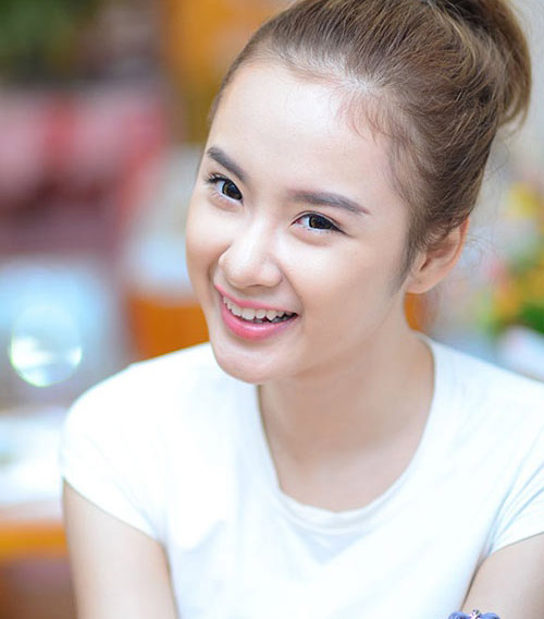 Angela Phương Trinh sửa mũi 