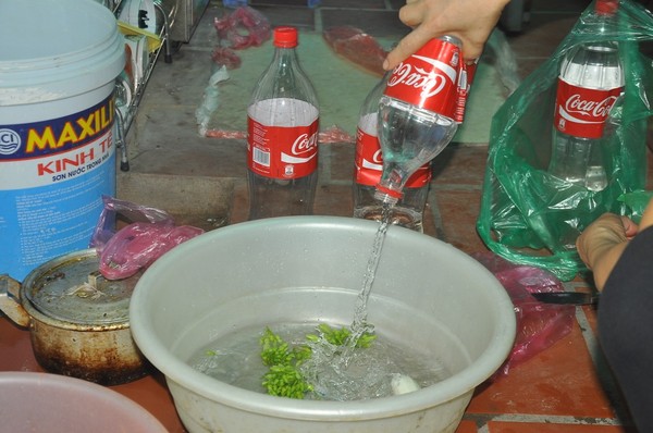 Cuộc sống hàng nghìn hộ dân Hà Nội đảo lộn vì mất nước sạch 3