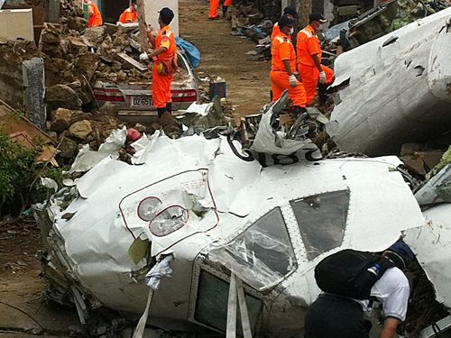 Nhiều gia đình đông người cùng thiệt mạng trên chuyến bay GE222 1