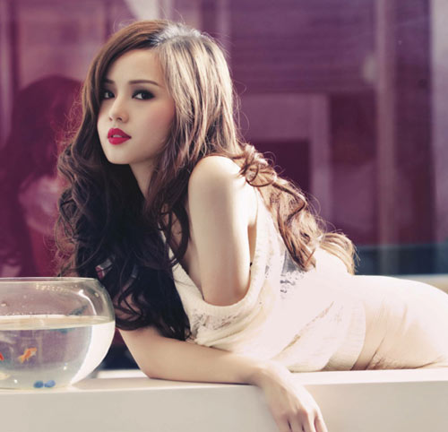 Những hot girl Việt đẹp nhất một thời giờ ra sao? 5