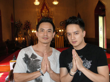 2012: Làng nhạc lên xuống vì 2012: Làng nhạc lên xuống vì