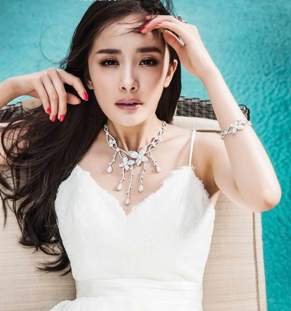 Kiều nữ sở hữu đôi mắt đẹp nhất Cbiz Kiều nữ sở hữu đôi mắt đẹp nhất Cbiz