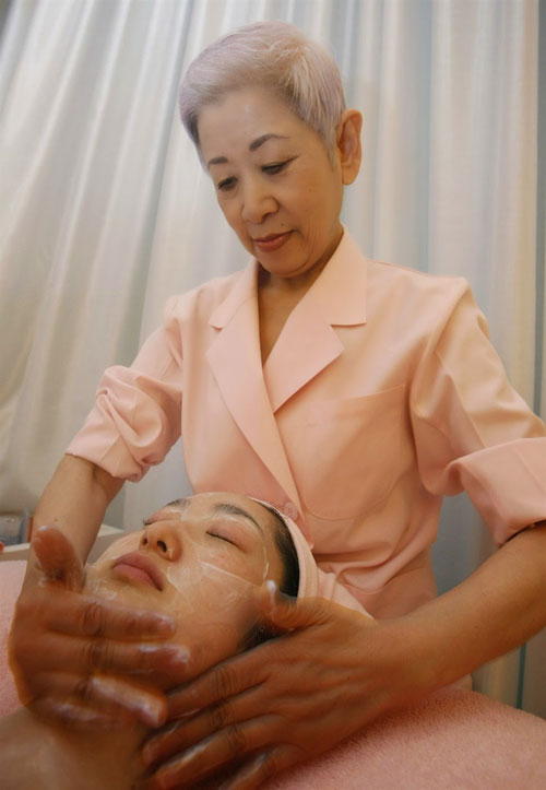 Massage da mặt