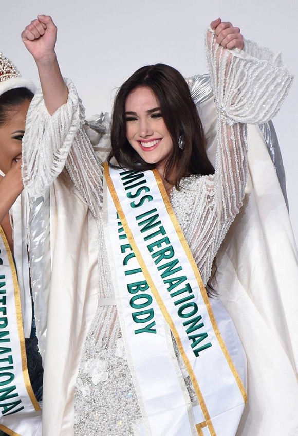 Hoa hậu Quốc tế 2015 thẩm mỹ