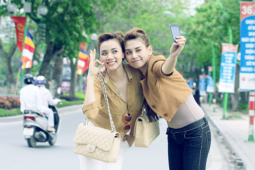 4 mỹ nh&acirc;n Việt mất bạn th&acirc;n v&igrave; t&igrave;nh, tiền 5