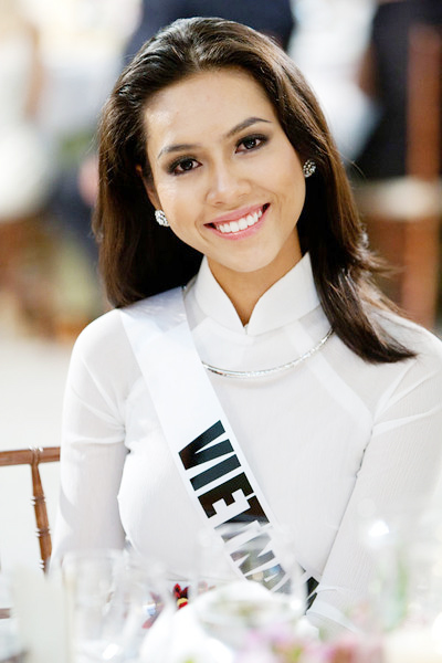 Nhan sắc Việt 2012: &ldquo;mất&rdquo; nhiều hơn &ldquo;được&rdquo; 1