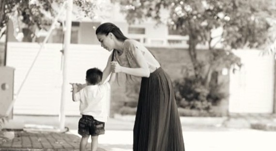 Nh&igrave;n lại h&agrave;nh tr&igrave;nh xuất hiện 