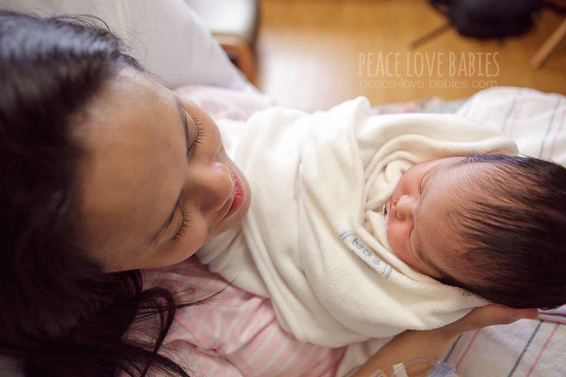 Khoảnh khắc sinh con 16 Khoảnh khắc sinh con 16