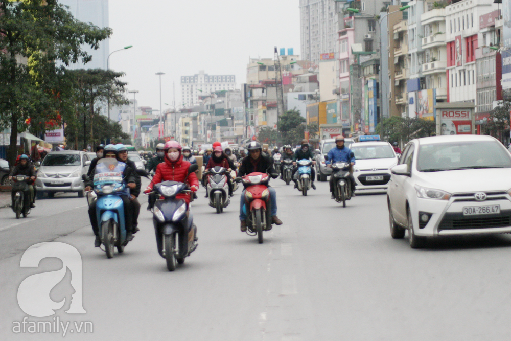 Sự khác biệt giữa giao thông ở Hà Nội và Sài Gòn qua những bức ảnh 17