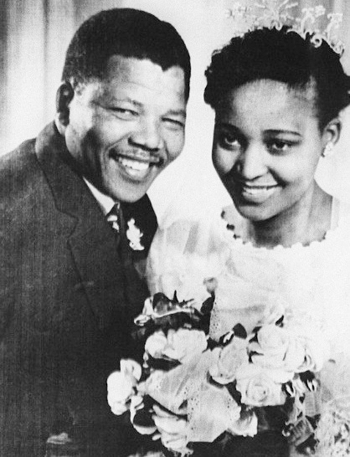 Chuyện về cựu tổng thống Nelson Mandela và cuộc hôn nhân với 3 người vợ  2