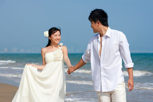H&ocirc;m nay, ng&agrave;y người ta cưới 1