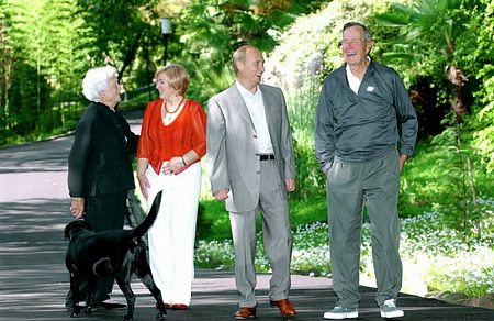 Chuyện tình và cuộc hôn nhân 30 năm của Tổng thống Nga Putin 4