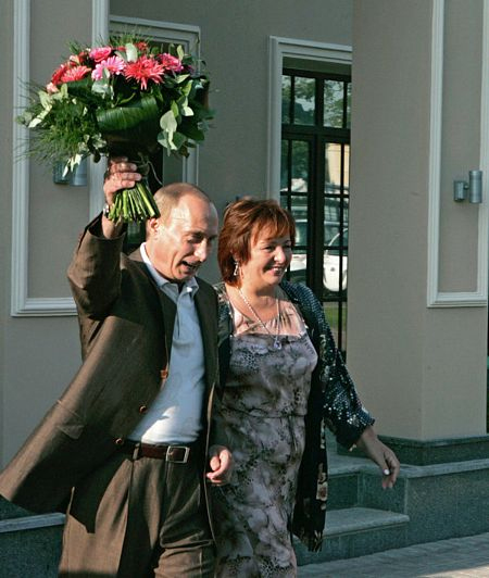 Chuyện tình và cuộc hôn nhân 30 năm của Tổng thống Nga Putin 6