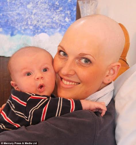 Người mẹ hoãn điều trị ung thư để sinh con 2
