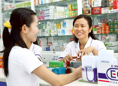 30% mặt h&agrave;ng thuốc khai gi&aacute; bất hợp l&yacute; 1