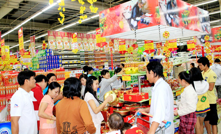Thị trường h&agrave;ng Tết: Lo cầu yếu! 1