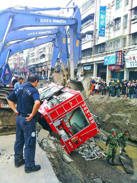 Nước mắt, tang thương bao trùm khắp các bệnh viện, nhà tang lễ 7