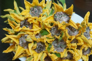 B&ocirc;ng b&iacute; nhồi thịt hấp đẹp mắt ngon miệng 7