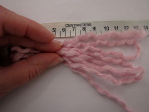 Thêm một cách làm khăn len không cần đan 3