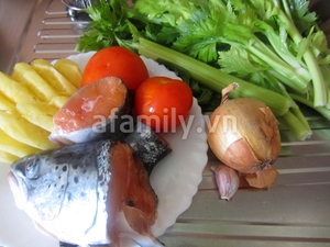 Canh c&aacute; n&oacute;ng hổi thơm lừng cho ng&agrave;y r&eacute;t 2