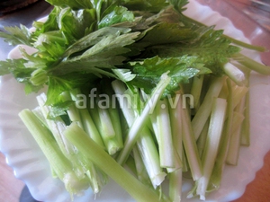 Canh c&aacute; n&oacute;ng hổi thơm lừng cho ng&agrave;y r&eacute;t 6