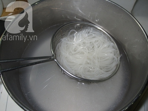 Tết Nguy&ecirc;n Ti&ecirc;u ăn hủ tiếu chay thật ngon! 10