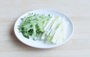 Cuối tuần trổ t&agrave;i với m&oacute;n gan heo trộn ngon lạ 7