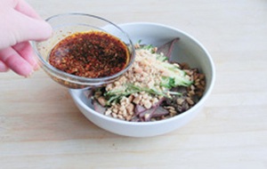 Cuối tuần trổ t&agrave;i với m&oacute;n gan heo trộn ngon lạ 10