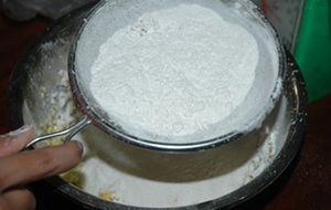 C&aacute;ch l&agrave;m b&aacute;nh quy đẹp m&agrave; dễ d&agrave;ng 4