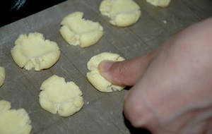 Cách làm bánh quy đẹp mà dễ dàng 6
