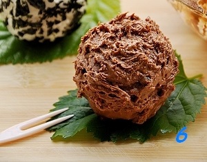 Cách làm cơm nắm chocolate cho bé hảo ngọt 7