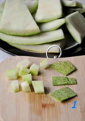 L&agrave;m mứt dưa hấu thanh m&aacute;t bằng phần c&ugrave;i trắng 2