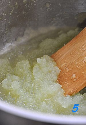 L&agrave;m mứt dưa hấu thanh m&aacute;t bằng phần c&ugrave;i trắng 5