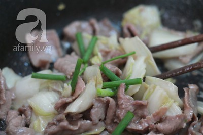 B&ograve; x&agrave;o cải thảo ngọt gi&ograve;n ngon cơm 17