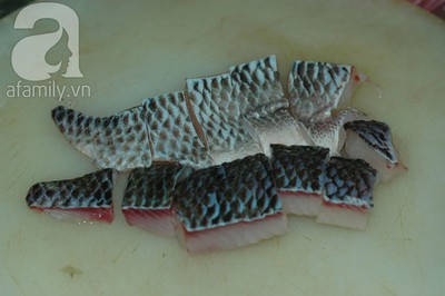 Thực đơn cơm tối: cá rán mắm gừng và rau bí xào tỏi 6