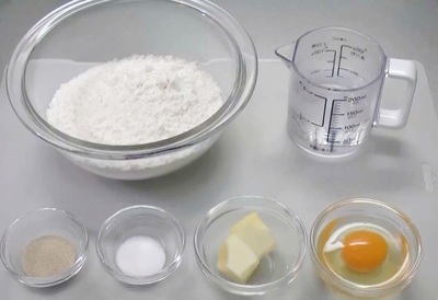 L&agrave;m b&aacute;nh mỳ mềm kiểu Nhật ngon lạ 3