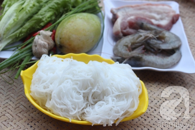 B&uacute;n cuốn t&ocirc;m thịt cực ngon cho bữa trưa văn ph&ograve;ng 3