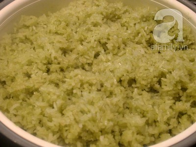 Bữa s&aacute;ng ngon miệng với x&ocirc;i dừa l&aacute; dứa giản dị 12