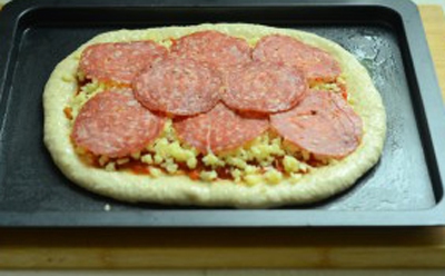Pizza xúc xích làm đơn giản mà ăn cực ngon! 14