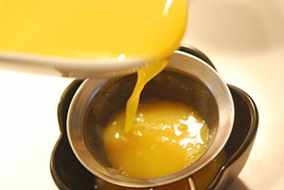 Mịn mượt thơm ngon với món trứng hấp giản dị 7
