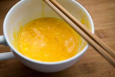 Trứng chi&ecirc;n kiểu mới lạ miệng ngon cơm 5