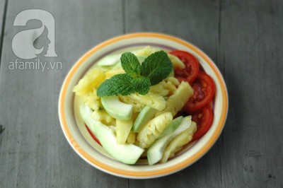 15 ph&uacute;t l&agrave;m salad dứa ổi m&aacute;t gi&ograve;n cực ngon 10