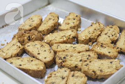 Biscotti - m&oacute;n b&aacute;nh quy gi&ograve;n b&ugrave;i thơm phức 12