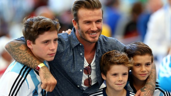 Vợ chồng Beckham xung đột vì các con muốn nổi tiếng 3