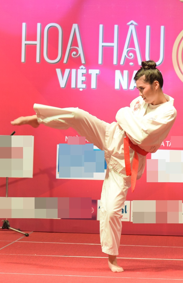 Những điều chỉ c&oacute; ở Hoa hậu Việt Nam 2014 4