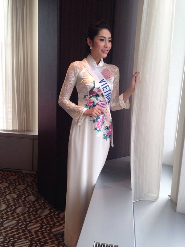 Hoa hậu Quốc tế 2014 khoe dáng gợi cảm với trang phục áo tắm 6