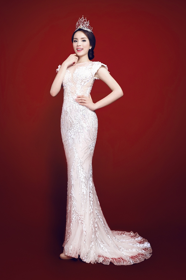 Hoa hậu Nguyễn Cao Kỳ Duyên xinh như công chúa với váy dạ hội 8